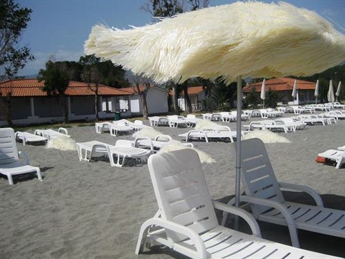 Villaggio Simenzaru Mongiove Zewnętrze zdjęcie